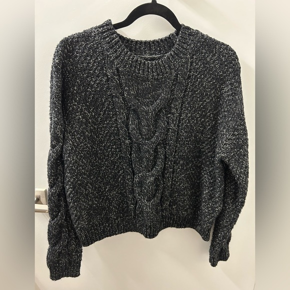 ROOTS Cable knit sweater - Picture 1 of 5